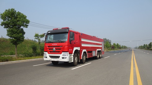 豪沃前四后八消防車(chē)